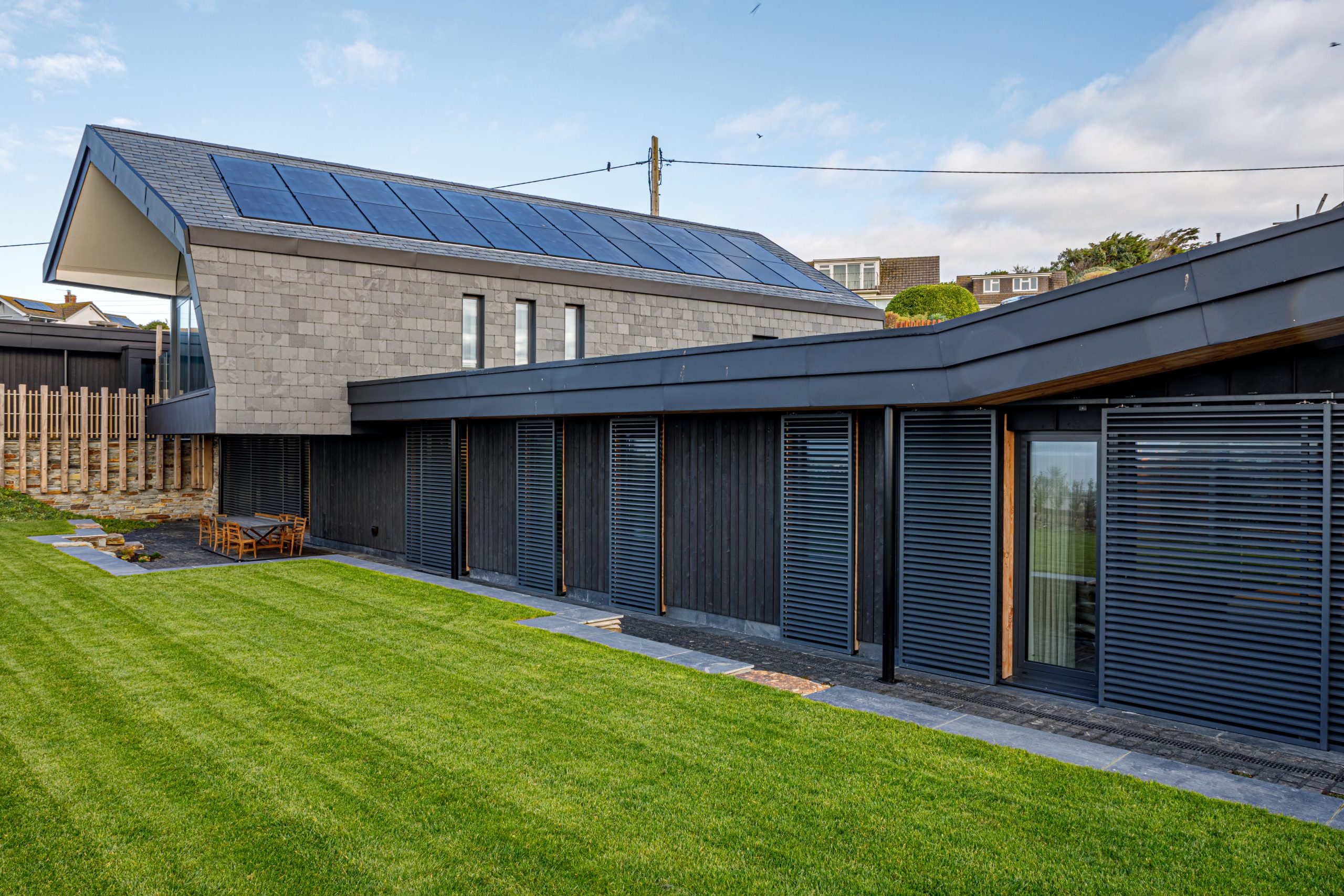Planning sensitive contemporary coastal home in Mawgan Porth designed by ARCO2 Architecture